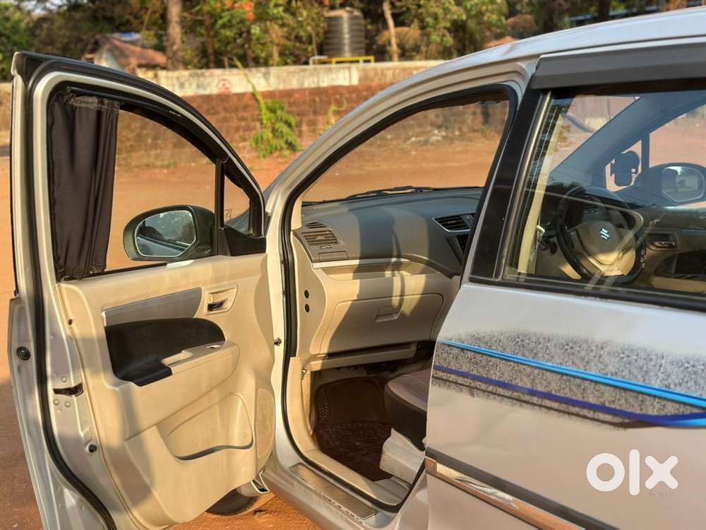 Maruti Suzuki Ertiga 2015 Cng And Petrol.
