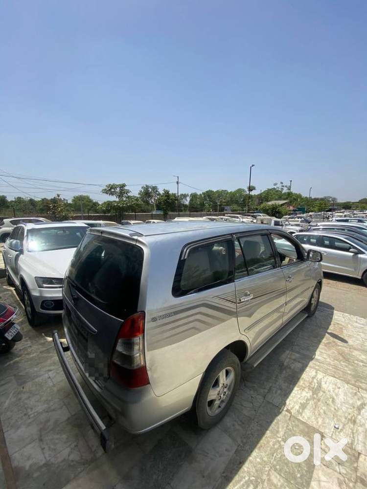 Toyota Innova, 2006