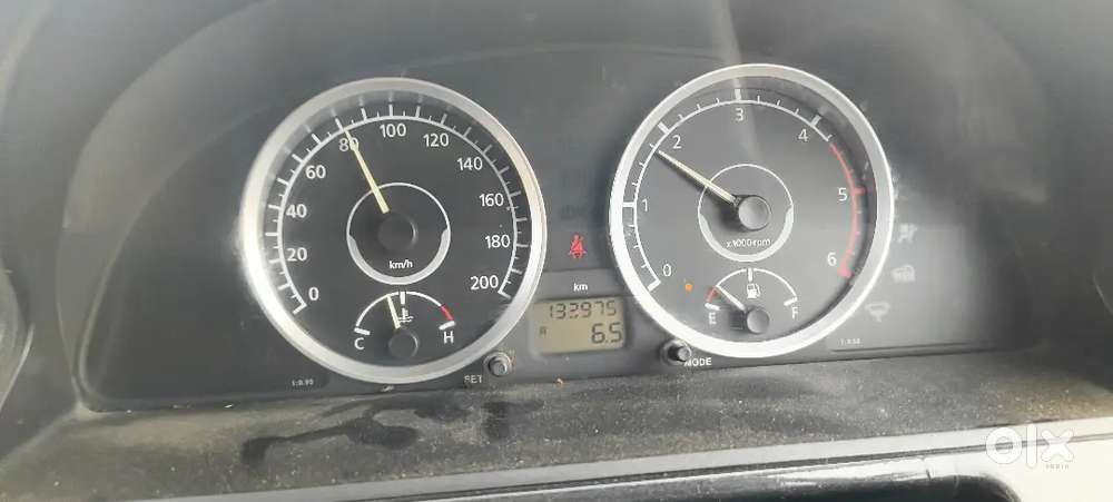 Tata Safari Storme 2014