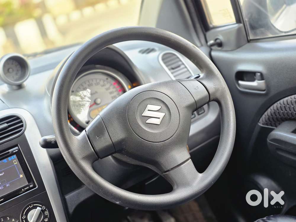 Maruti Suzuki Ritz Vxi, 2014, Petrol