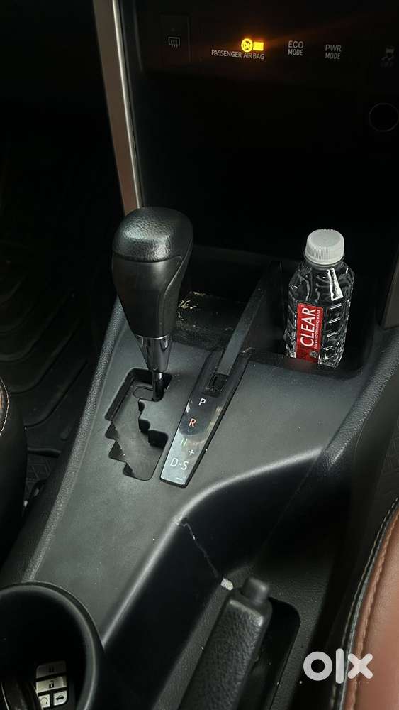 Toyota Innova Crysta [2020-ongoing] 2.4 Gx At 8 Str, 2020, Diesel