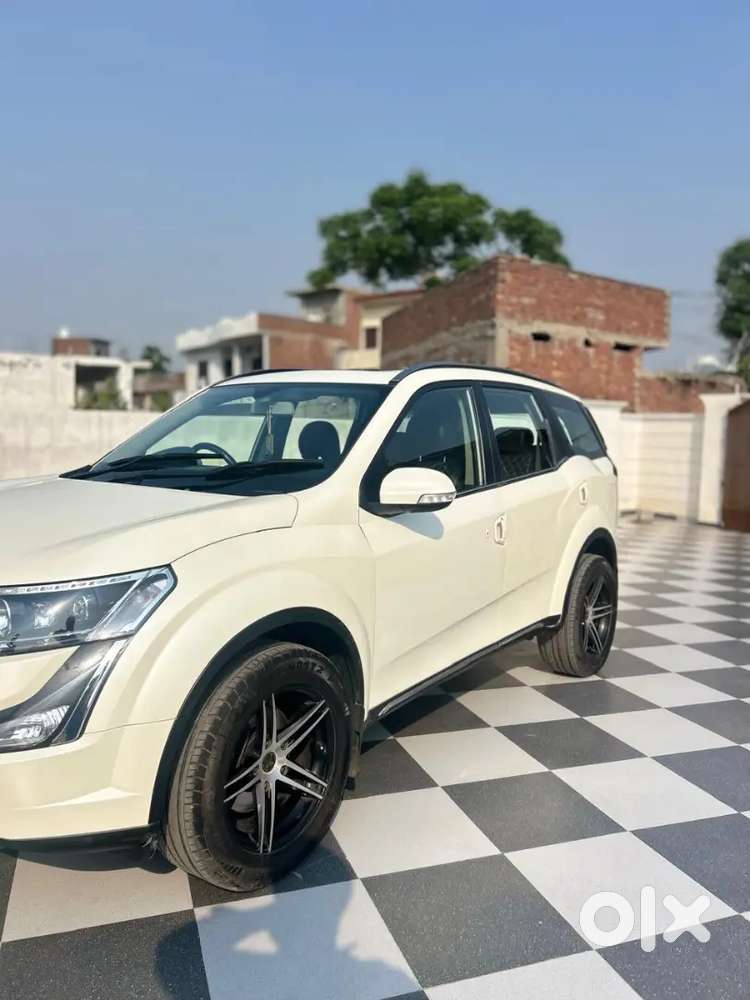 Mahindra Xuv500 2018 Diesel 62000 Km Driven
