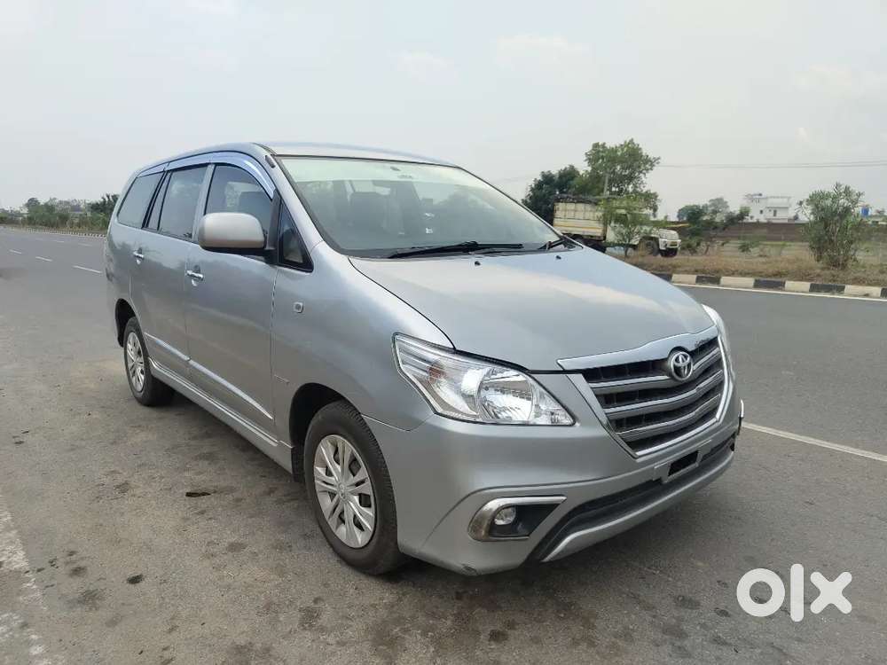 Toyota Innova 2015 Diesel 96000 Km Comfort Driven Comfort Car