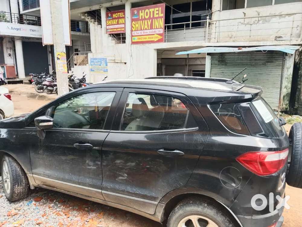 Ford Ecosport1.5(d) Titanium+mt Top Model With Sunroof And All Functio