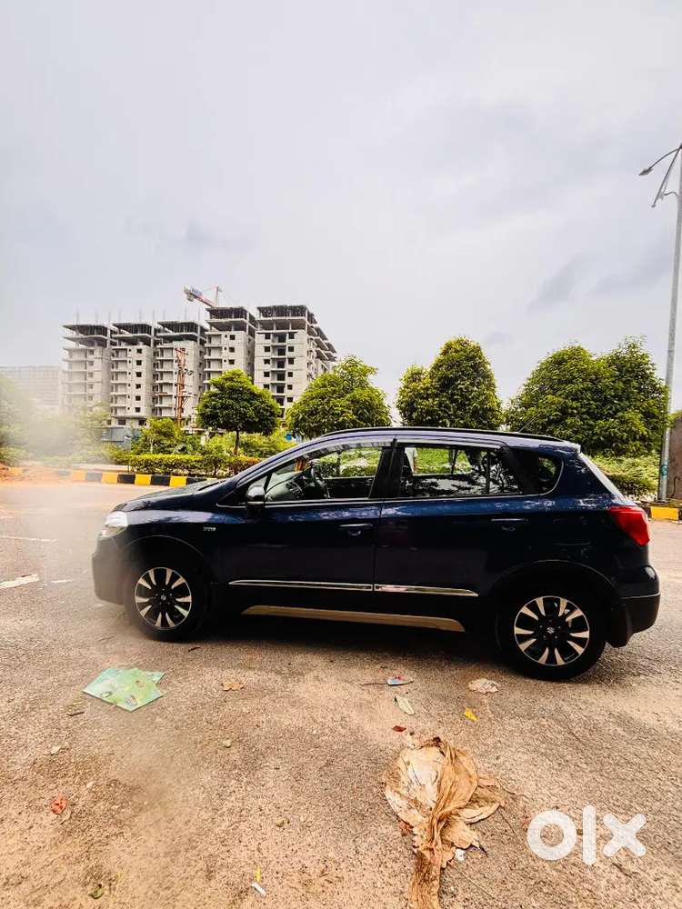 S-cross. Car Selling.