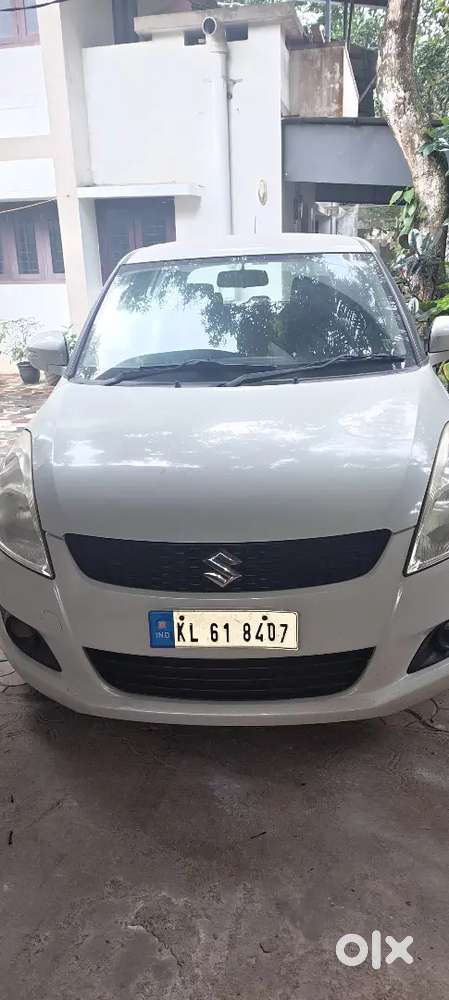 Maruti Suzuki Swift Petrol 2013