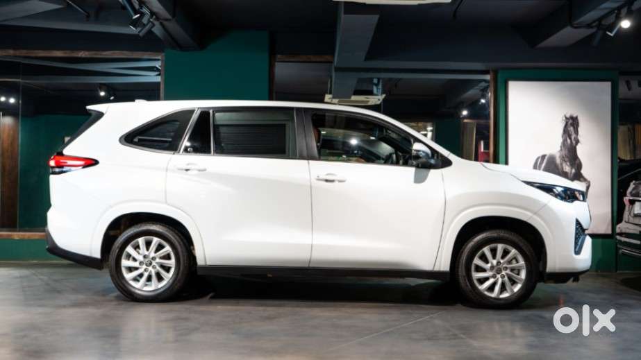 Toyota Innova Hycross 2.0 Gx 7 Str, 2025, Petrol