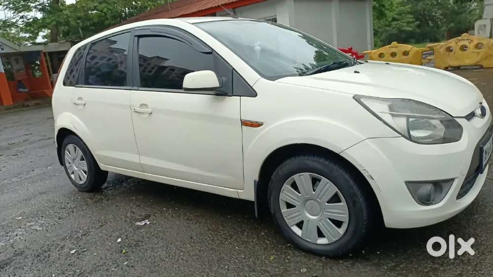 Ford Figo Diesel Zxi 2011