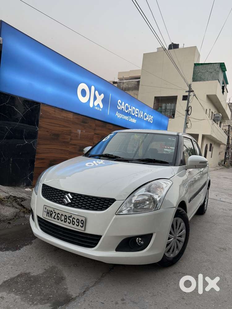 Maruti Suzuki Swift Vxi Abs Bsiv, 2013, Petrol