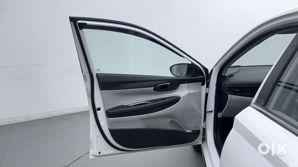 Hyundai New I20 1.2 Asta (o) Mt, 2024, Petrol