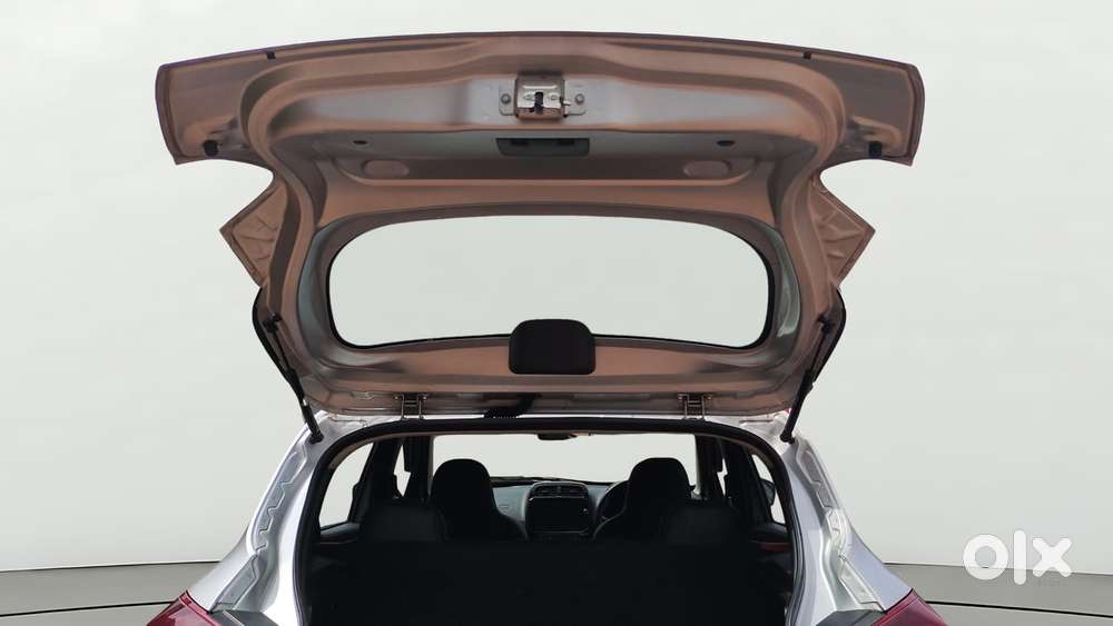 Renault Kwid 1.0 Rxt Amt, 2022, Petrol