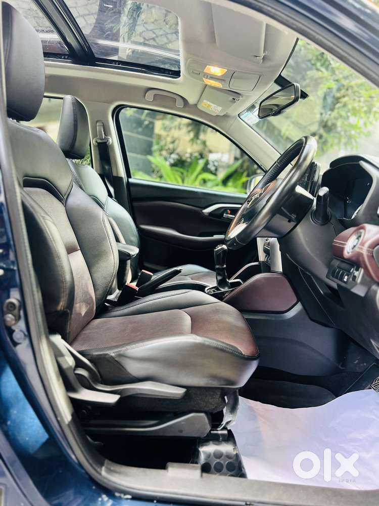 Maruti Suzuki Grand Vitara Smart Hybrid Alpha, 2022, Petrol