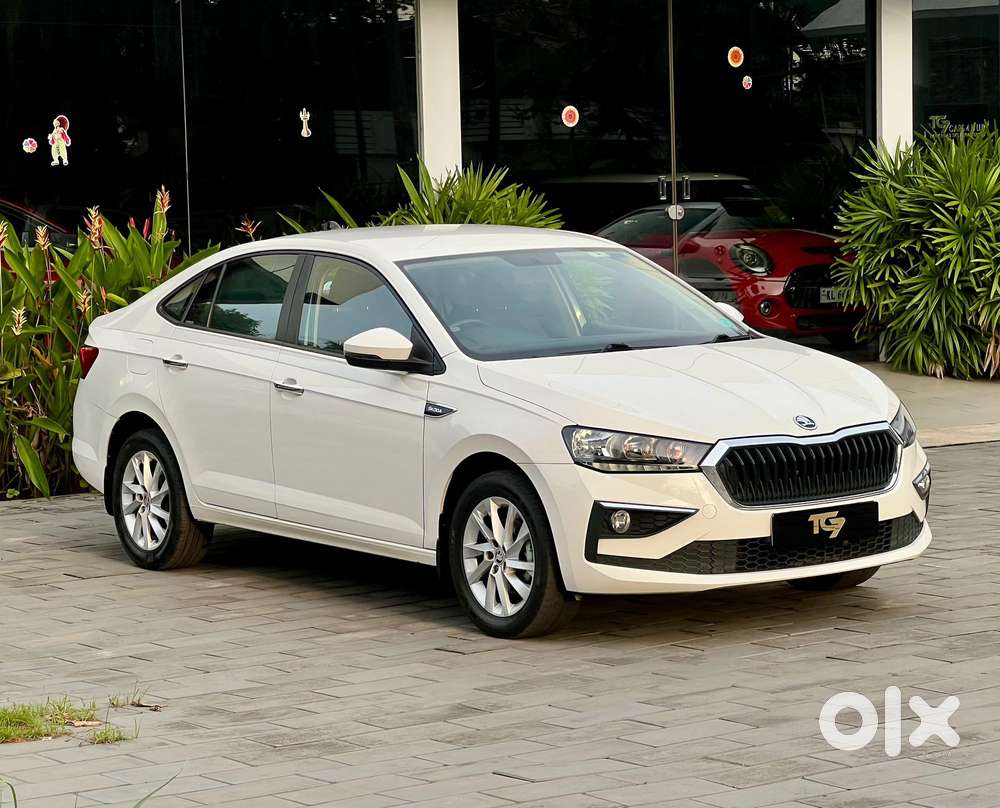 Skoda Slavia Ambition 1.5l Tsi Mt, 2022, Petrol