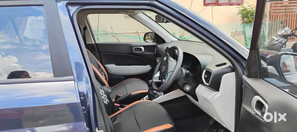 Hyundai Venue 2024 S(o) Petrol Manual