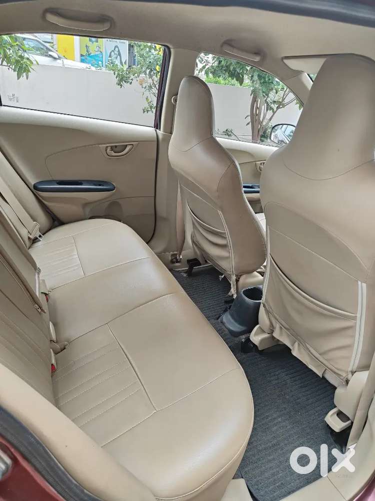 Honda Amaze 2014 Petrol 72000 Km Driven Well Maintained.