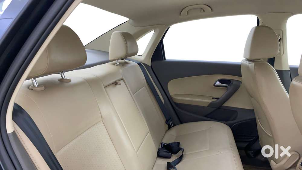 Volkswagen Vento 1.2 Tsi Highline Plus At, 2017, Petrol