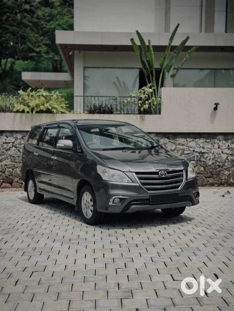 Toyota Innova 2.5 V 2011