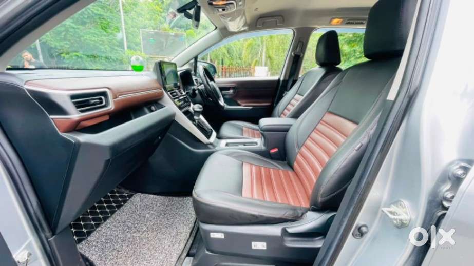 Toyota Innova Hycross 2.0 Vx Hybrid 7 Str, 2025, Petrol