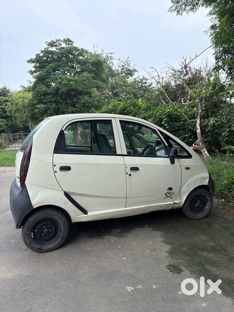 Tata Nano Petrol 2011