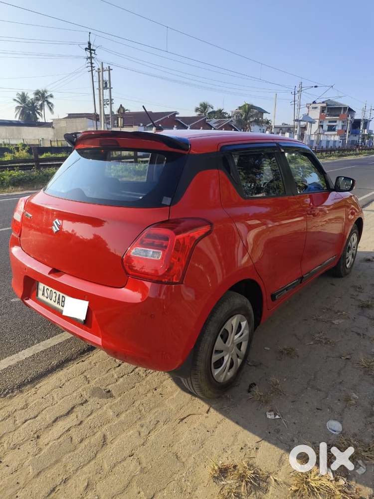 Maruti Suzuki Swift Vxi + Manual, 2021, Petrol