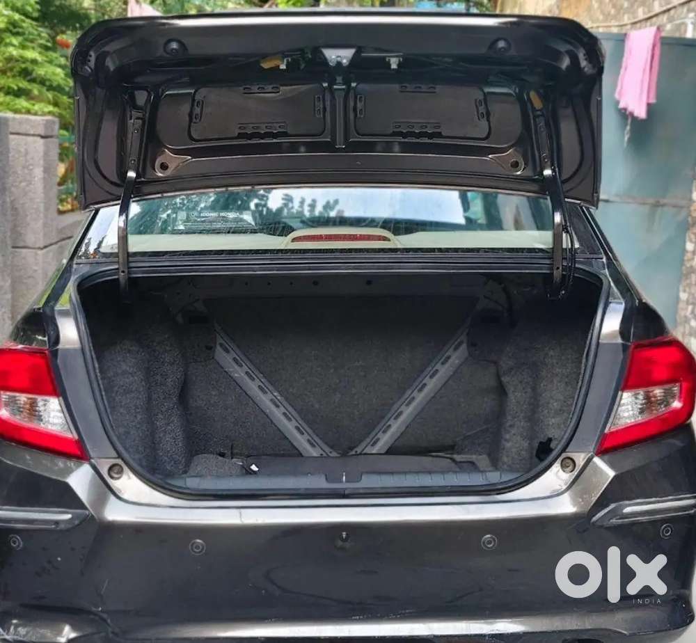 New Brand Condition Honda Amaze For Urgent Sale