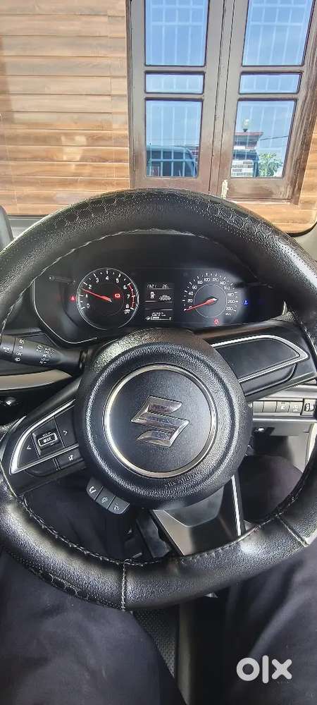 Maruti Suzuki Swift 2025 Zxi ,push Start Petrol 10297 Km Driven