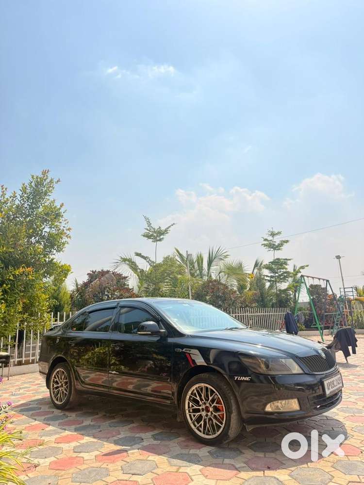 Skoda Laura 2012 Diesel Well Maintained