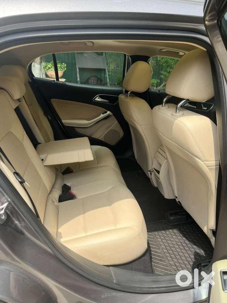 Mercedes-benz Gla 200 Sport Petrol  24000 Kms Driven