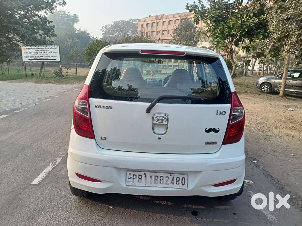 Hyundai I10 Sportz, 2012, Petrol