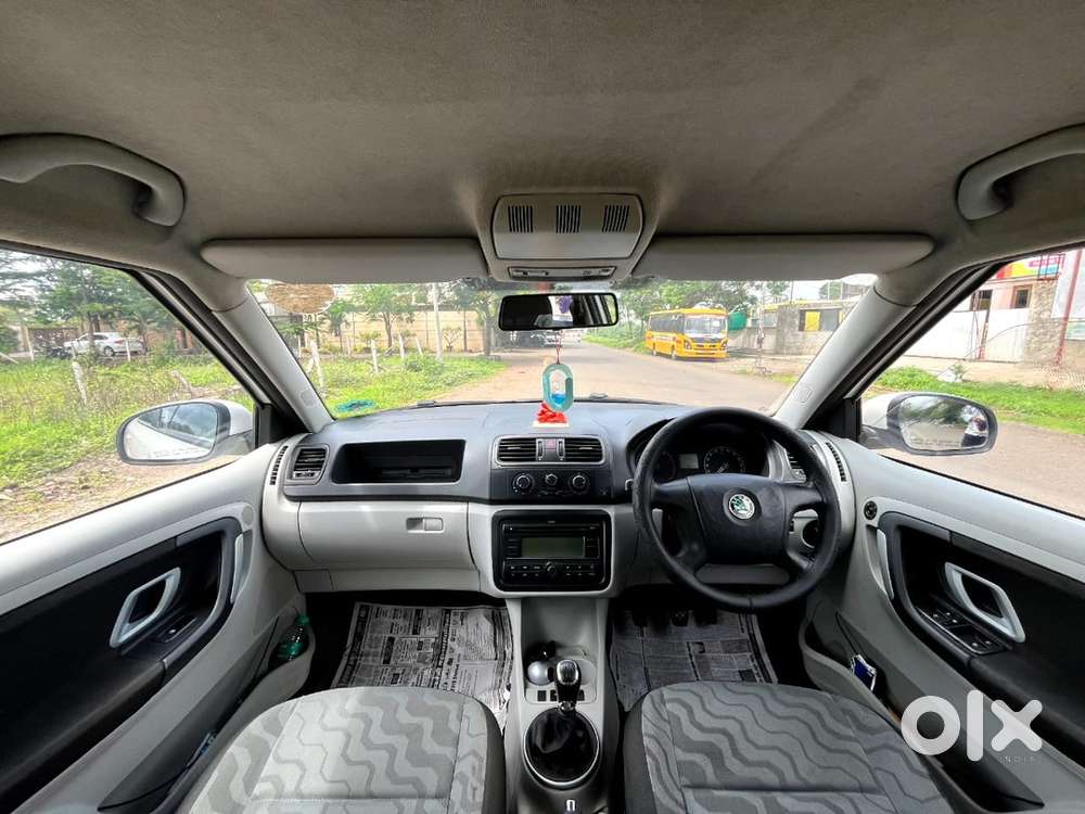 Skoda Fabia Petrol Manual 2009 All Power Windo,power Steering,with Cng