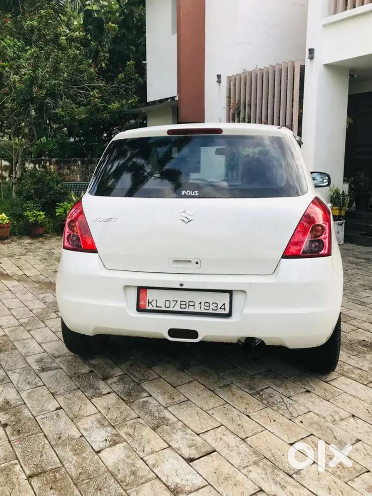 Maruti Suzuki Swift 2011