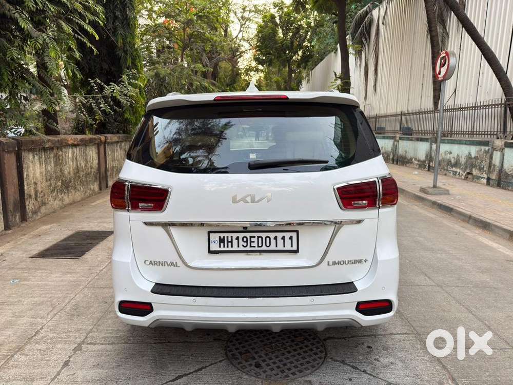 Kia Carnival Limousine Plus 2023