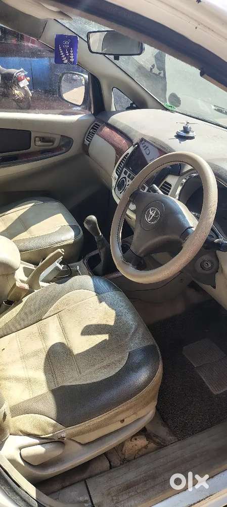 Toyota Innova 2010 Diesel Well Maintained