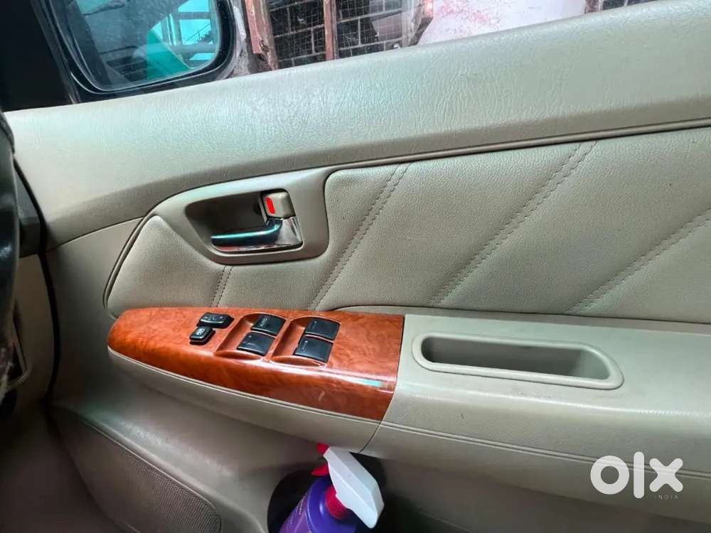 Toyota Fortuner Diesel 2012