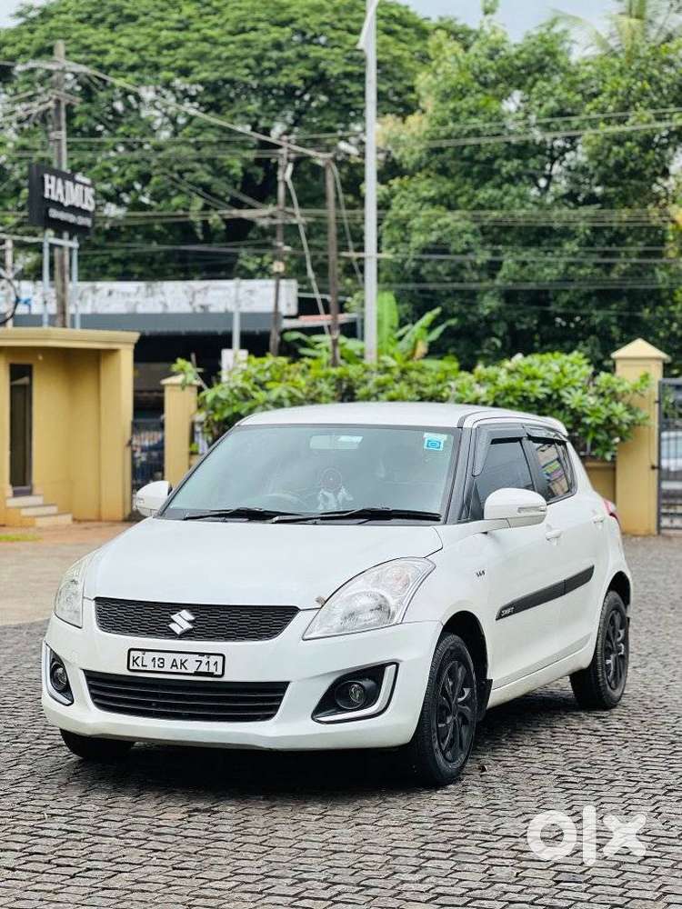 Maruti Suzuki Swift Vxi + Manual, 2017, Petrol