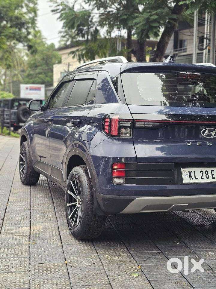 Hyundai Venue 1.2 S (o), 2022, Petrol