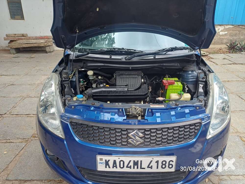 Maruti Suzuki Swift Vxi, 2012, Petrol