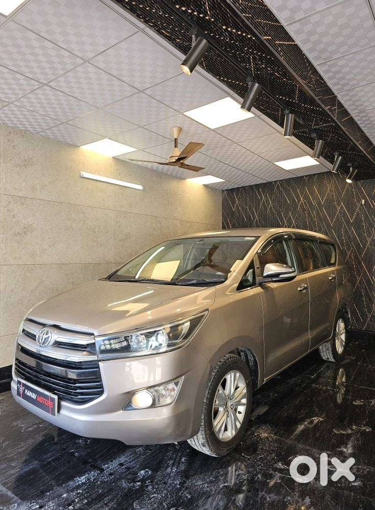 Toyota Innova Crysta Zx 2.4 Diesel 7 Seater, 2016, Diesel
