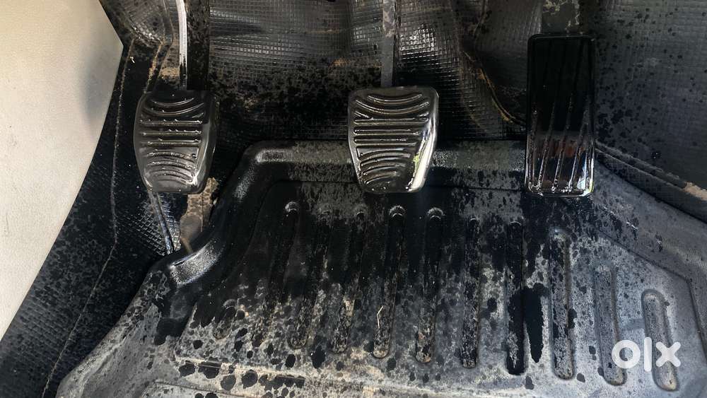 Mahindra Xuv300 W8 Option, 2021, Petrol