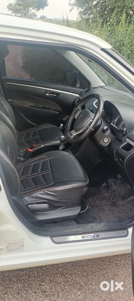 Maruti Suzuki Swift Vxi Optional, 2015, Petrol