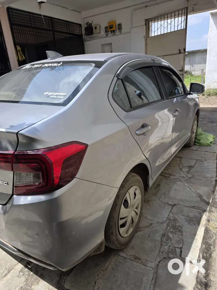 Honda Amaze 2025 Petrol + Cng