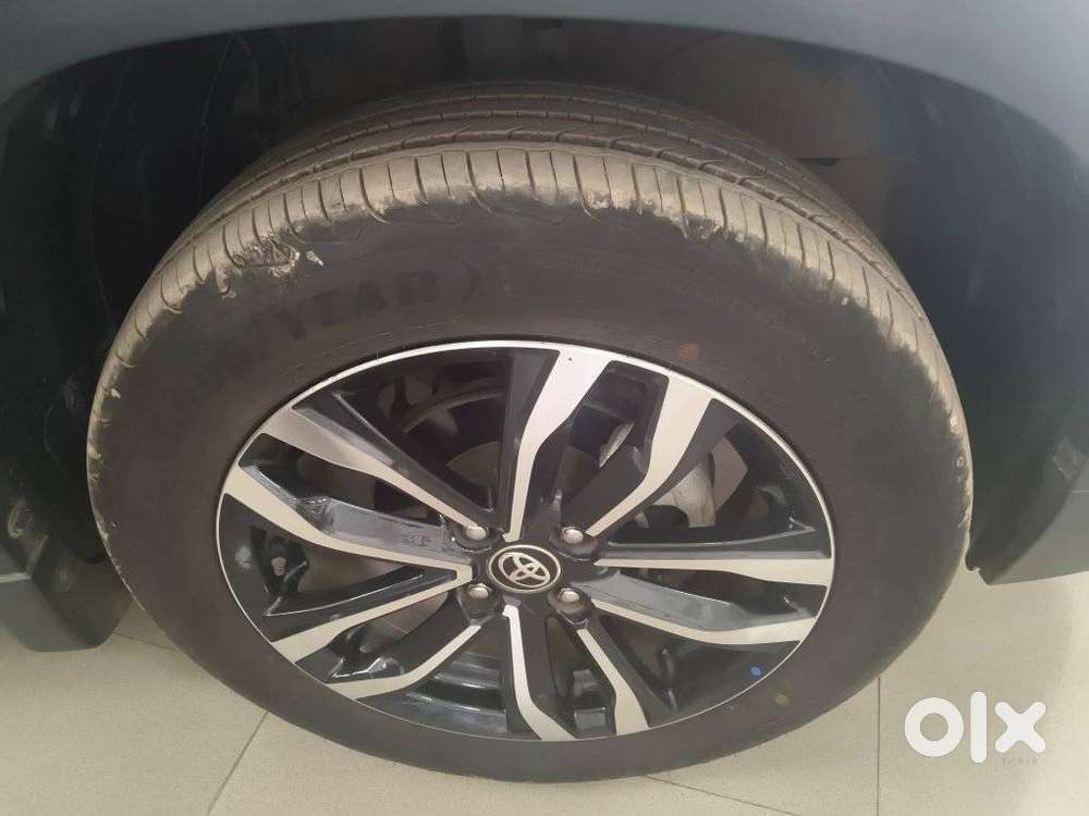 Toyota Urban Cruiser Taisor V 1.0 Petrol Mt Dual Tone, 2024, Petrol