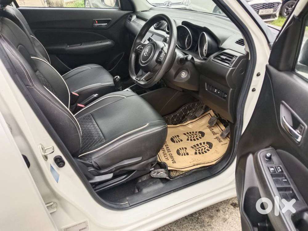 Maruti Suzuki Swift Vxi Optional, 2022, Petrol