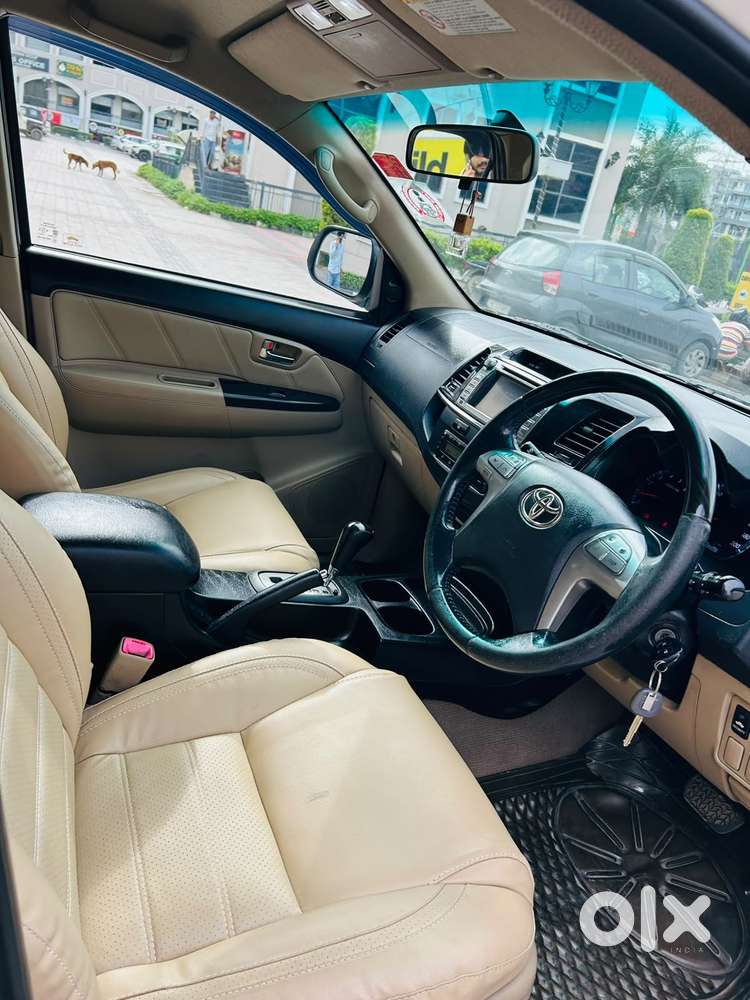 Toyota Fortuner 3.0 4x2 Automatic, 2016