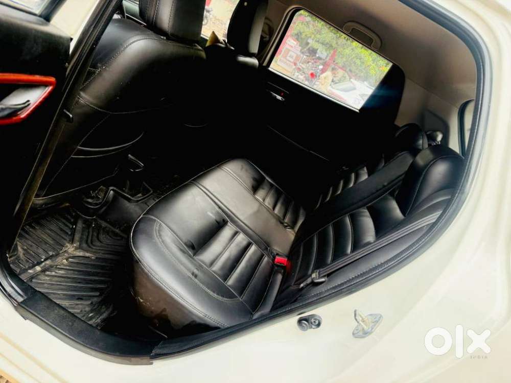 Maruti Suzuki Swift Vxi + Manual, 2021, Petrol
