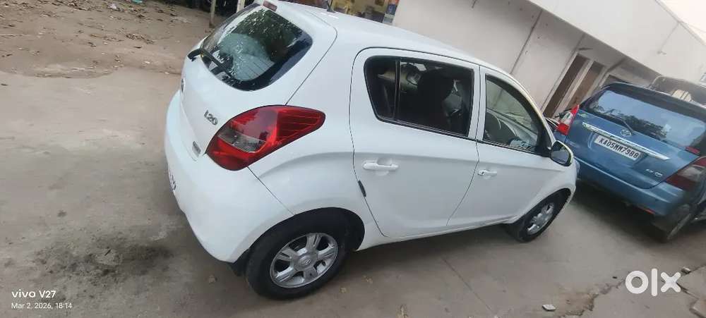 Hyundai I20 2012 Diesel 100000 Km Driven