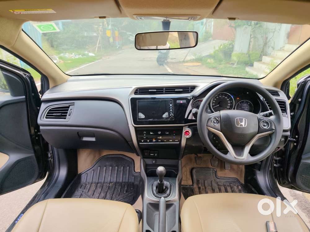 Honda City 1.5 V 4th Gen I-vtec Mt, 2017, Petrol