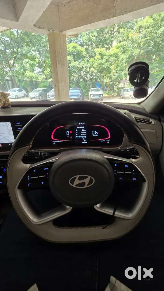 Hyundai Creta S(o) Petrol Manual | Pearl White | 1st Owner | Dec 2024