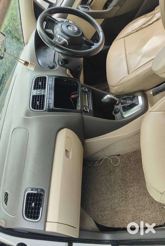 Volkswagen Vento 1.2 Highline Plus At 16 Alloy, 2011, Cng & Hybrids