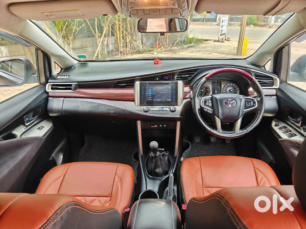 Toyota Innova Crysta 2.4 V, 2017, Diesel